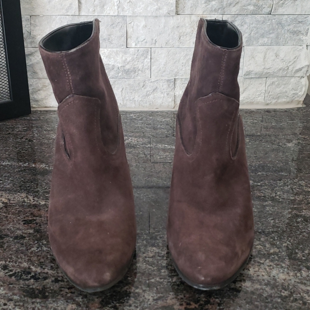 Nine West brown suede boots
